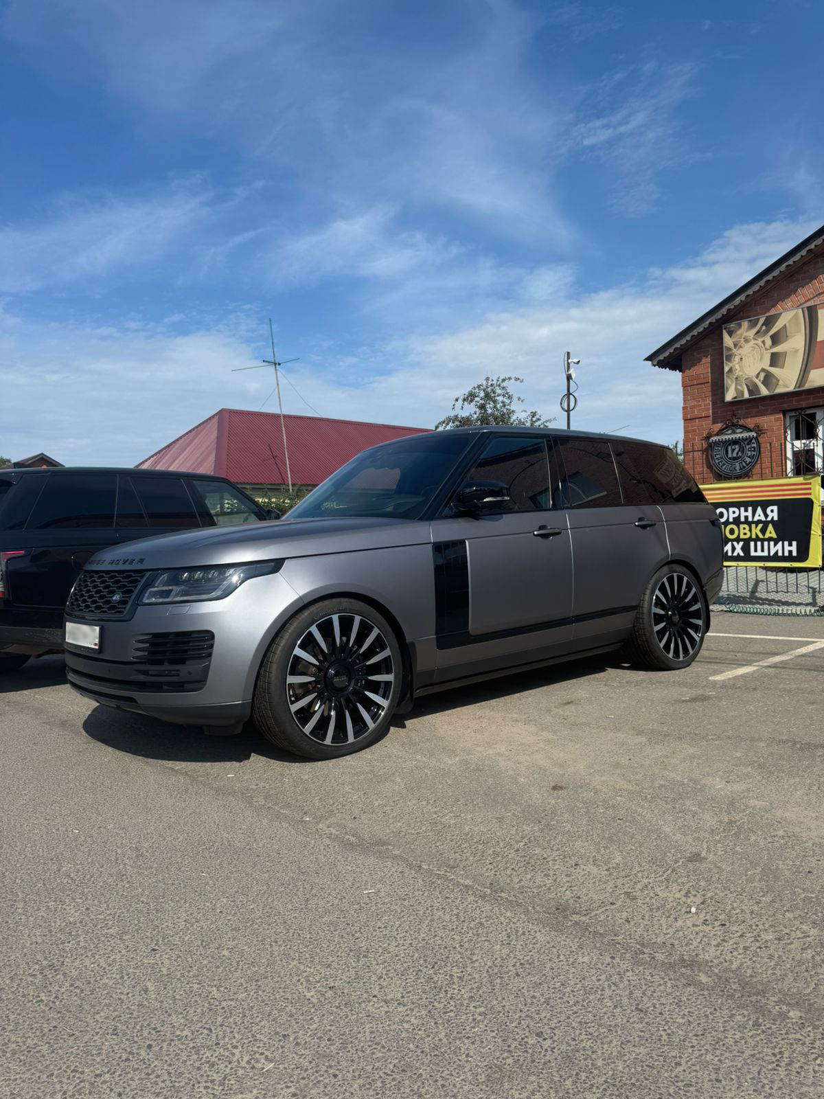 Land Rover Range Rover на 23" кованых дисках нашего производства фото 2